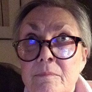 Meet your Posher, Claudia